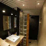 Juste Au Bout Du Chemin, L'etang Casa de Férias *